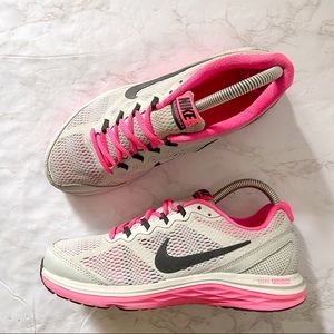 Nike Dual Fusion Run 3 Sneakers